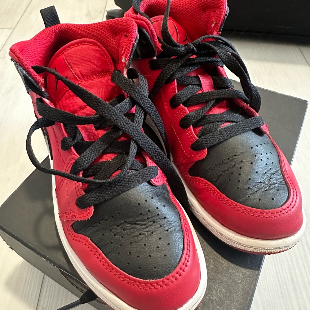 Nike Kids Red and Black Sneakers